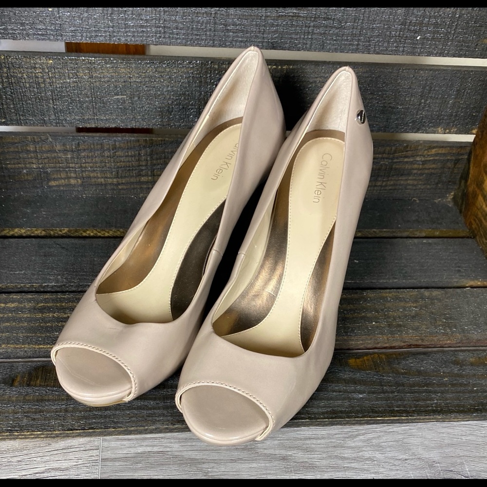 CALVIN KLEIN Kyle Patent Leather Open Toe Heels